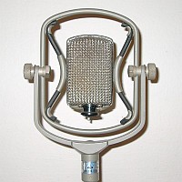 AKG AKG D25